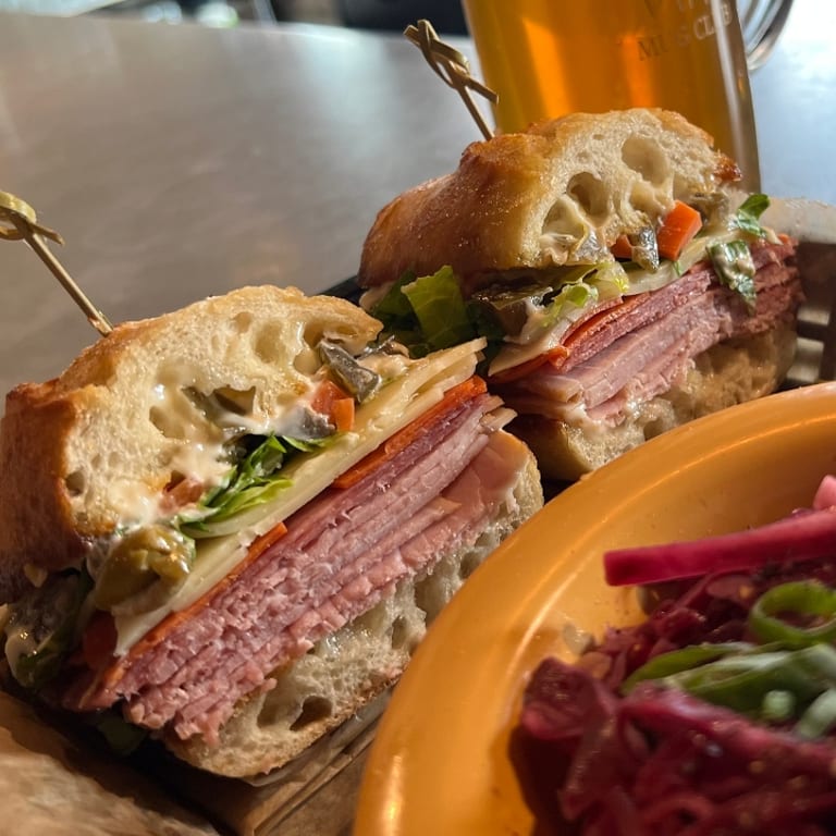 Takeout Options for Bar and Pizza Favorites